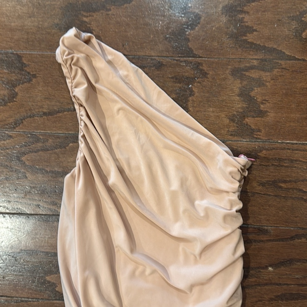 Club London NWOT Late Night maternity runched dress, size 6 - Picture 4 of 6